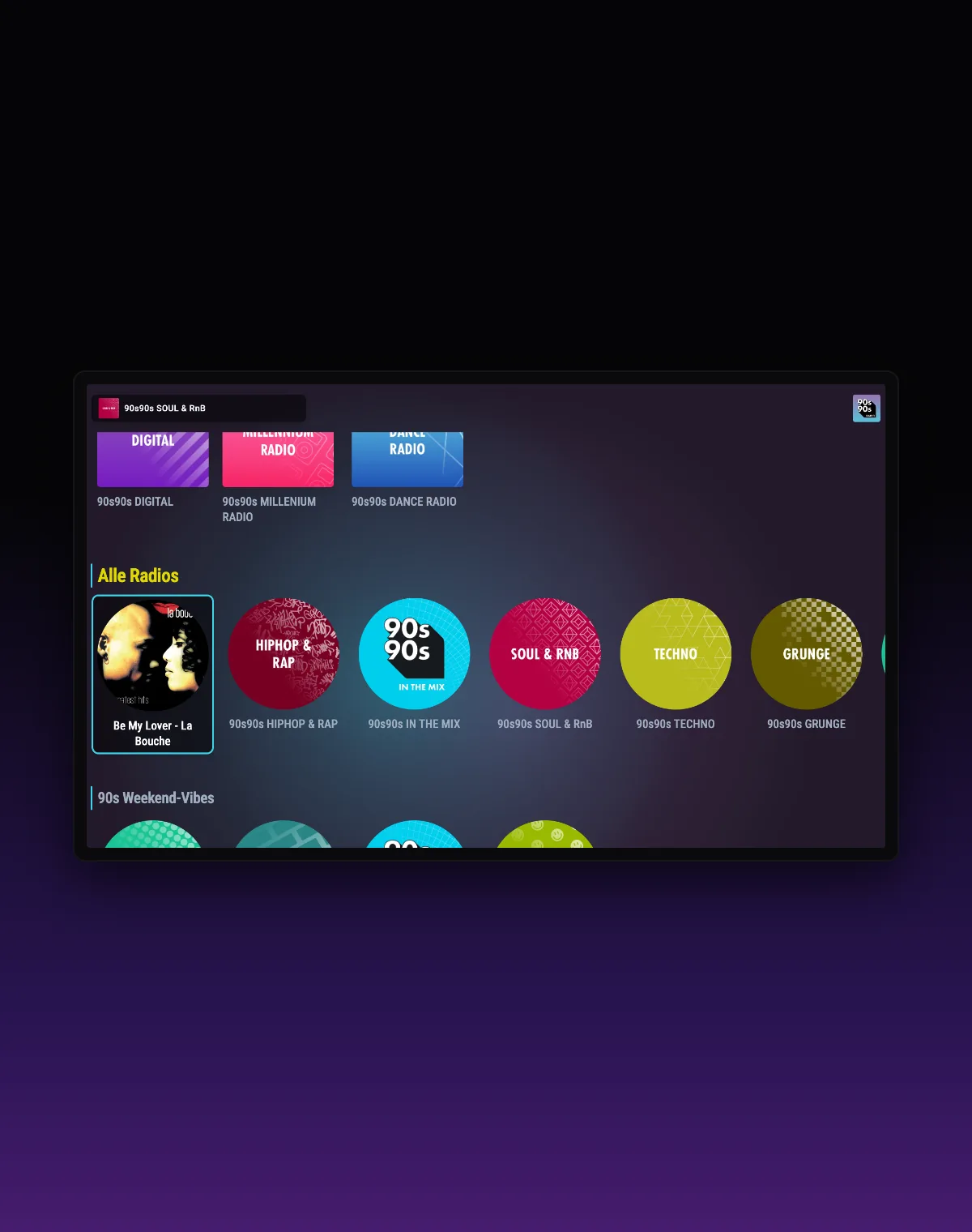 90s90s Smart-TV-App mit der Reihe „Alle Radios“ und hervorgehobenem Song auf der Kachel